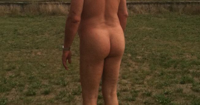 La seule solution pour survivre à la chaleur : le naturisme ! - 